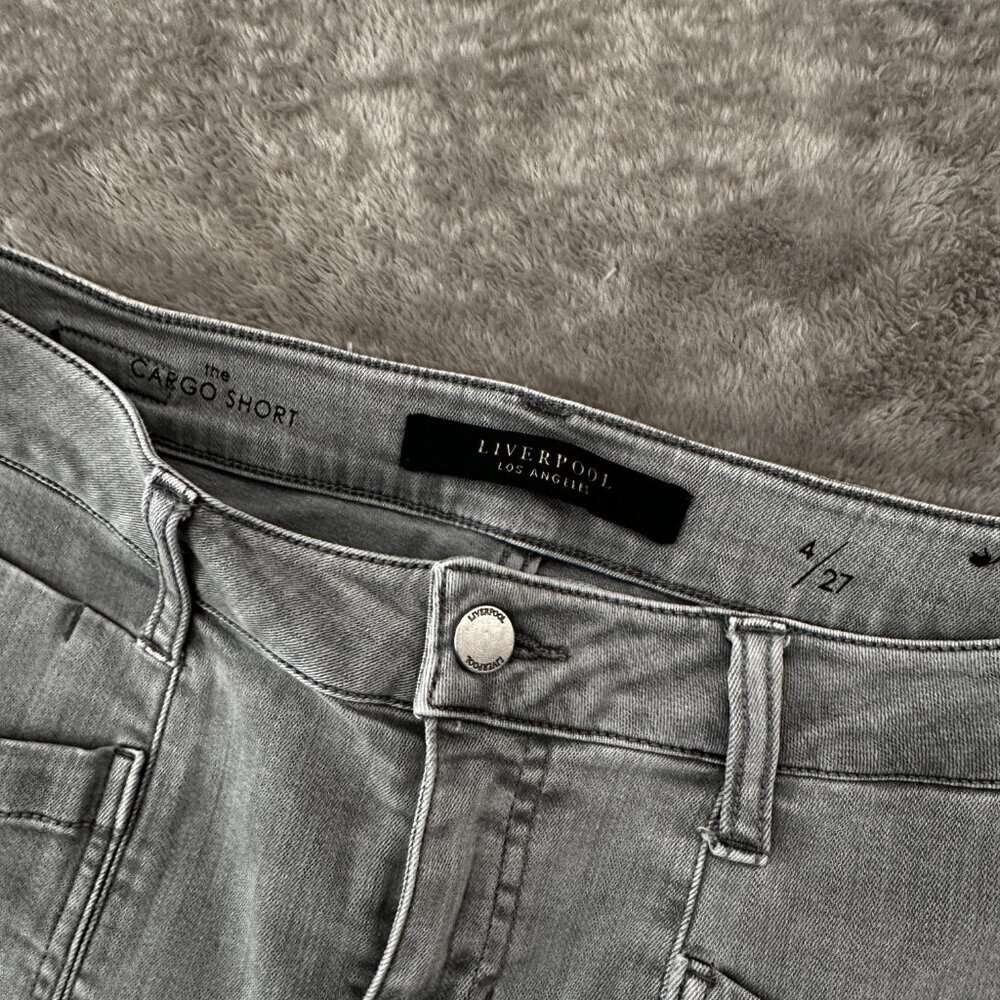 Liverpool Jeans Co Cargo Bermuda Shorts Gray Women's size 4/27 - Picture 2 of 7